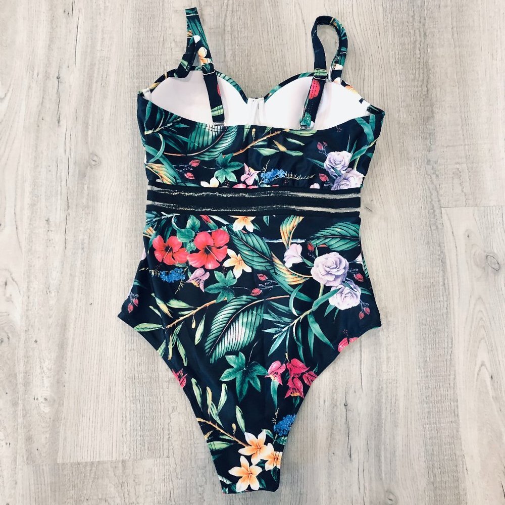 NWOT SHEIN One Piece Swimsuit Size Small - Picture 4 of 5